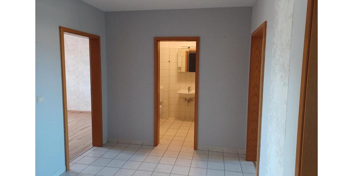 Etagenwohnung Oebisfelde-Weferlingen Weferlingen - 3 Zimmer, 82 m&sup2;, 490&euro; | Angebot:26478475