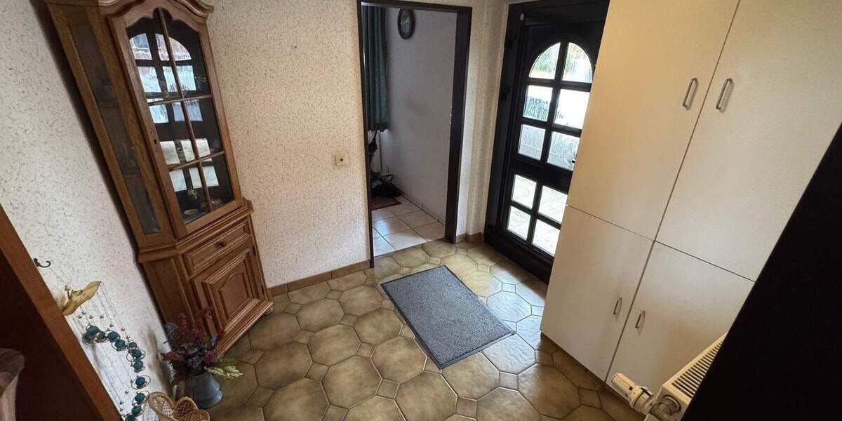 Mehrfamilienhaus, Wohnhaus Braunschweig Veltenhof - 6 Zimmer, 300 m&sup2;, 498.000&euro; | Angebot:25776123