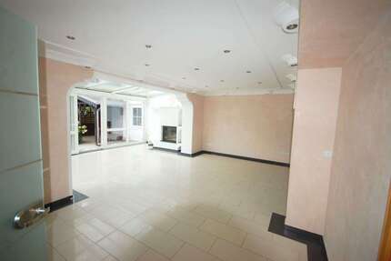 Haus Volkse Volkse - 13 Zimmer, 480 m&sup2;, 465.000&euro; | Angebot:27285710