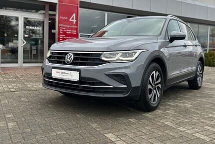 VW Tiguan 98.000 km 27.970 € Helmstedt 38350