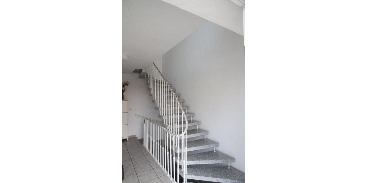 Etagenwohnung Wolfsburg Ehmen - 3 Zimmer, 97 m&sup2;, 970&euro; | Angebot:26227792