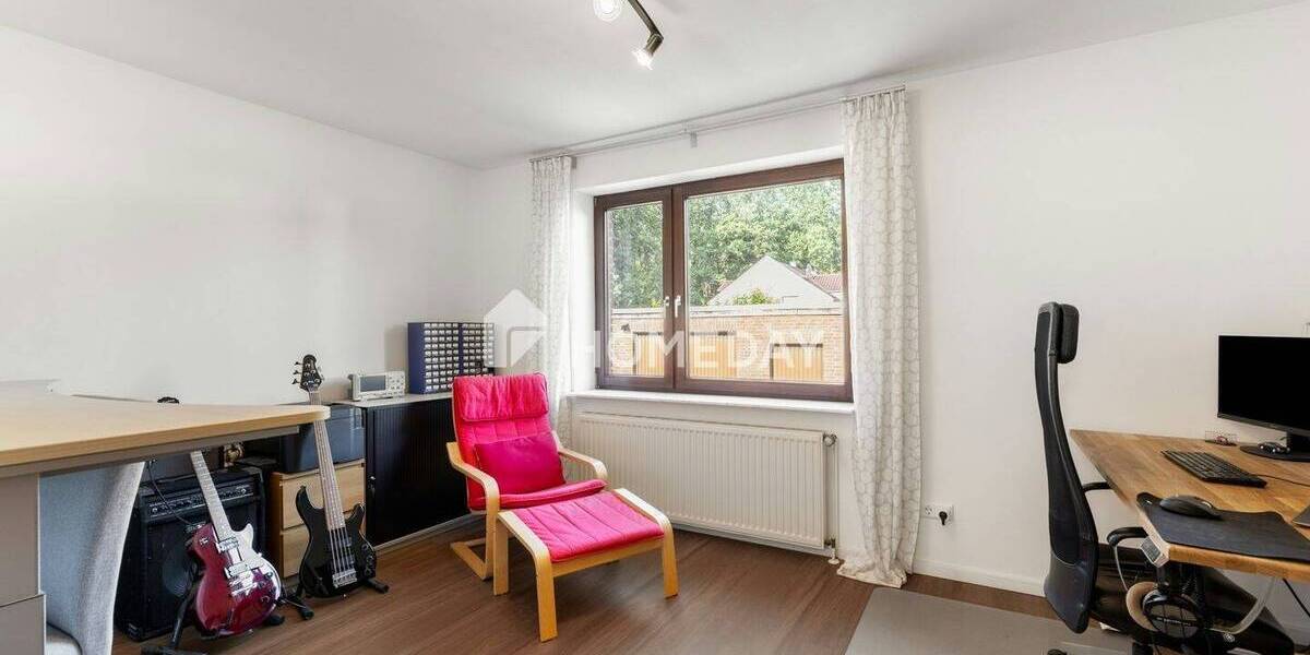 Naturnahes Wohnen: Attraktives Ein- bis Zweifamilienhaus mit großem Grundstück, Garage und Werkstatt 8 zimmer