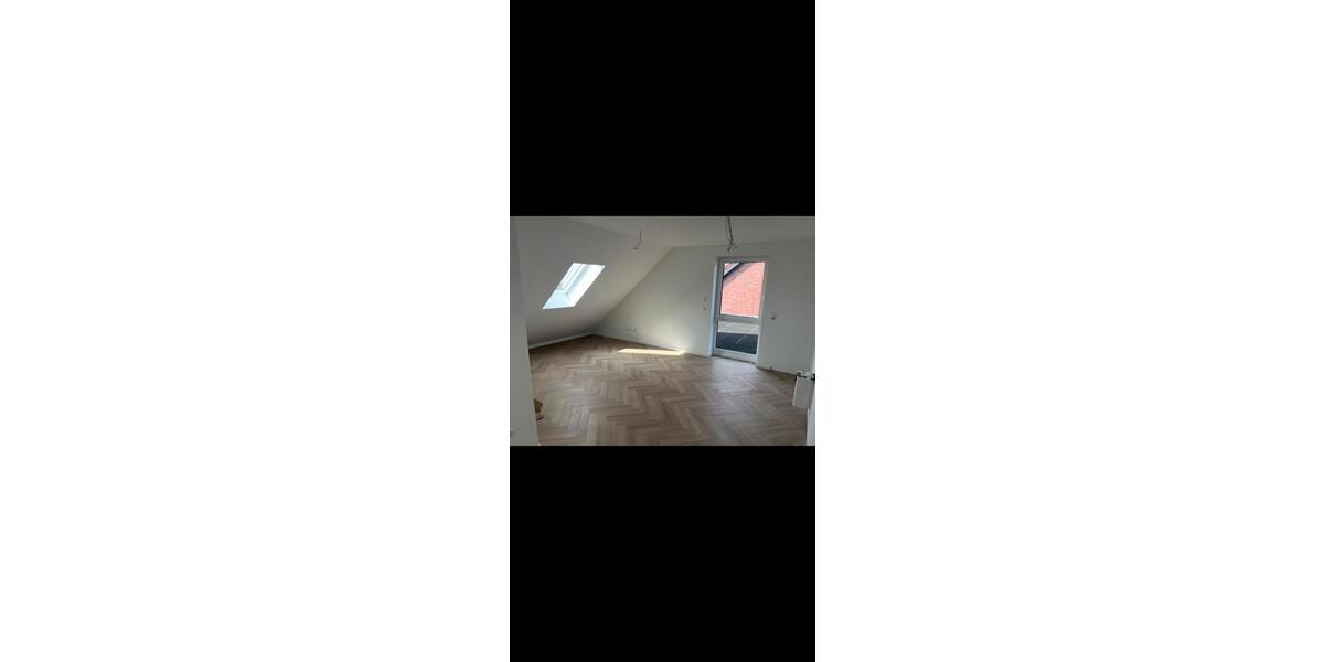 Dachgeschoßwohnung Wolfsburg Alt-Wolfsburg - 3 Zimmer, 111 m&sup2;, 1.007&euro; | Angebot:26253787
