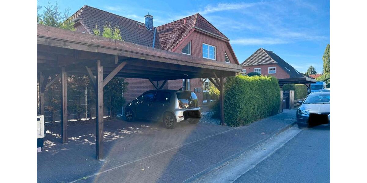 Moderne 3-Zi. Wohnung mit EBK, Carport, Wallbox & privatem Garten 3 zimmer