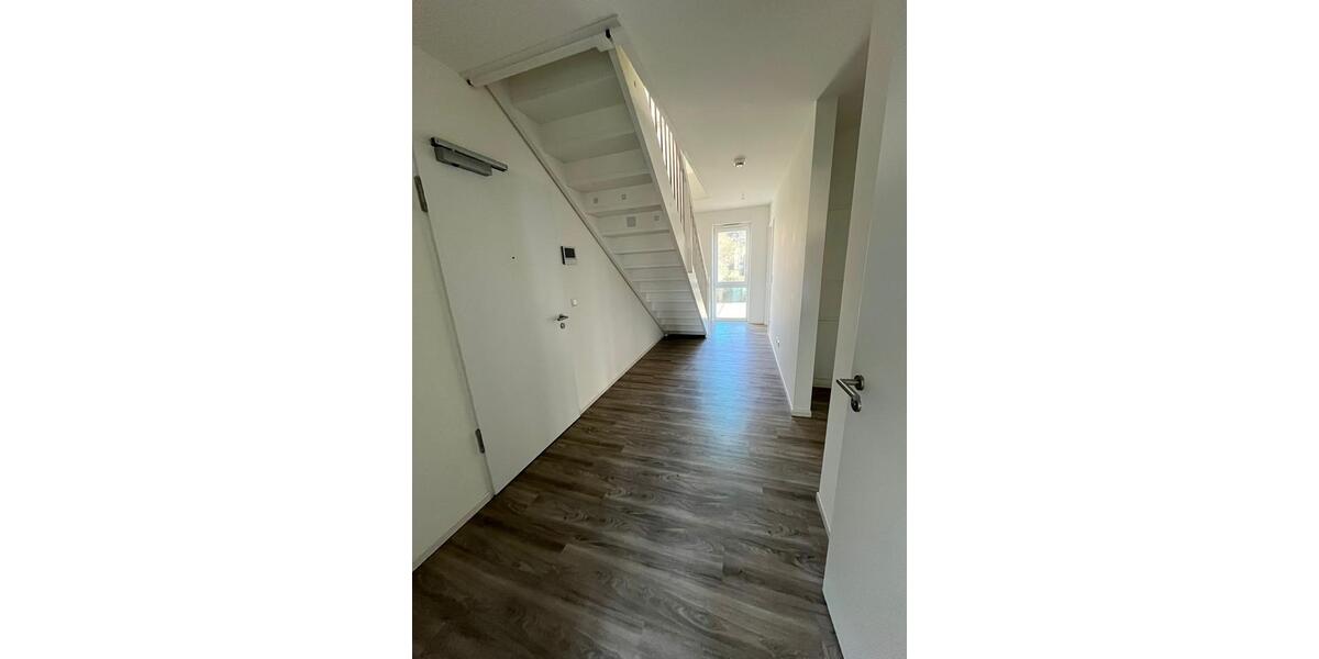 Etagenwohnung Wolfsburg - 4 Zimmer, 123 m&sup2;, 1.541&euro; | Angebot:26441394