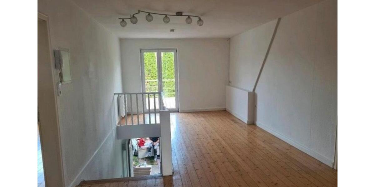 Etagenwohnung Sassenburg - 3 Zimmer, 125 m&sup2;, 879&euro; | Angebot:24354002