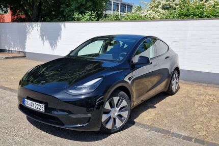 Tesla Model Y 31.500 km 39.600 &euro; Braunschweig 38122