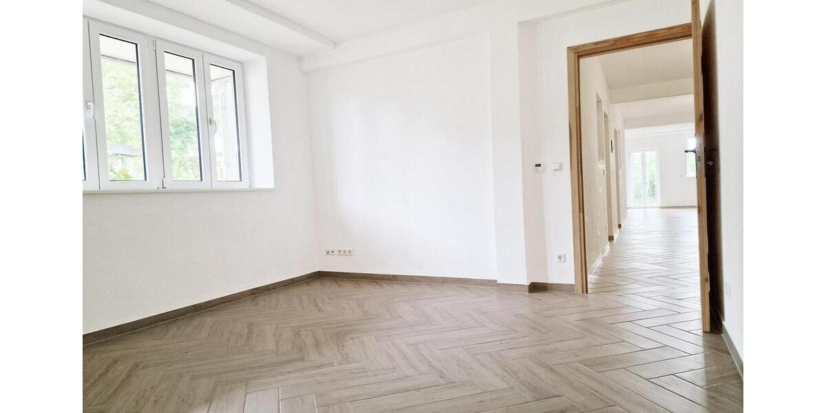 EG Wohnung mit Terrasse | Exklusiv wohnen. Natürlich leben. 4 zimmer