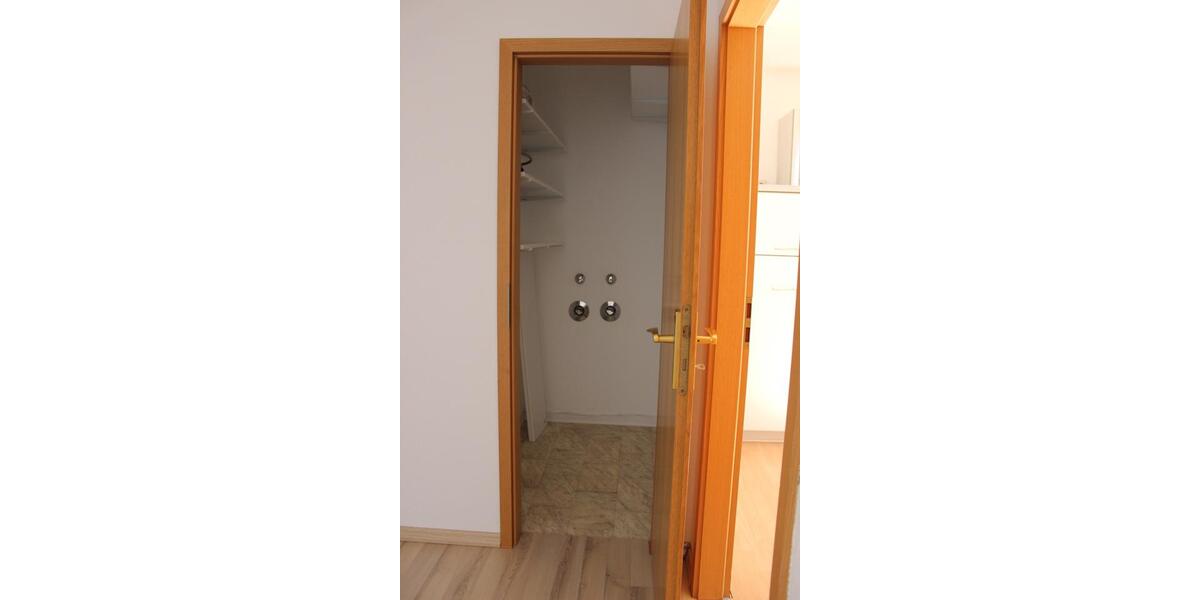 Dachgeschoßwohnung Wolfsburg - 1 Zimmer, 39 m&sup2;, 98.000&euro; | Angebot:26313299