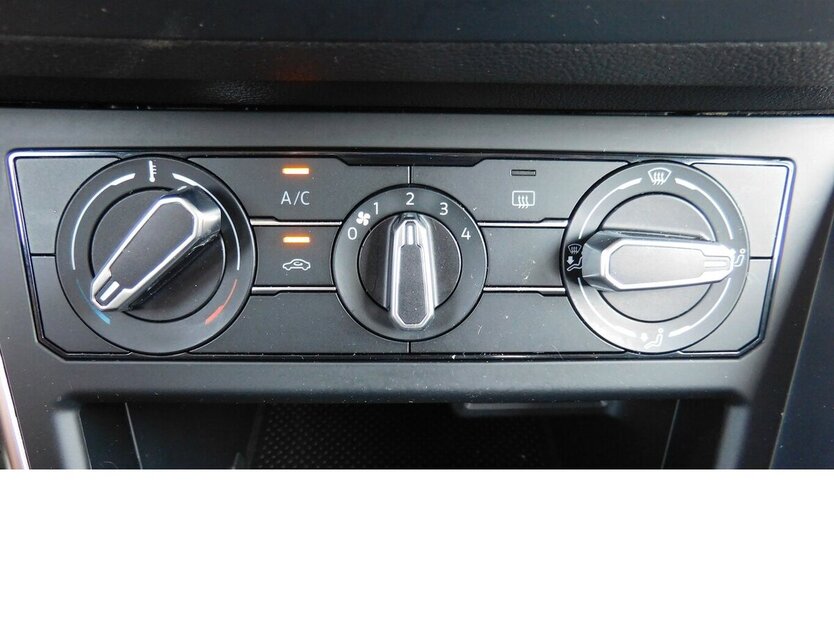 VW Polo 1.0 Life MPI BMT 4Trg Klima Navi LED 11.400 km 15.690 € Vordorf 38533