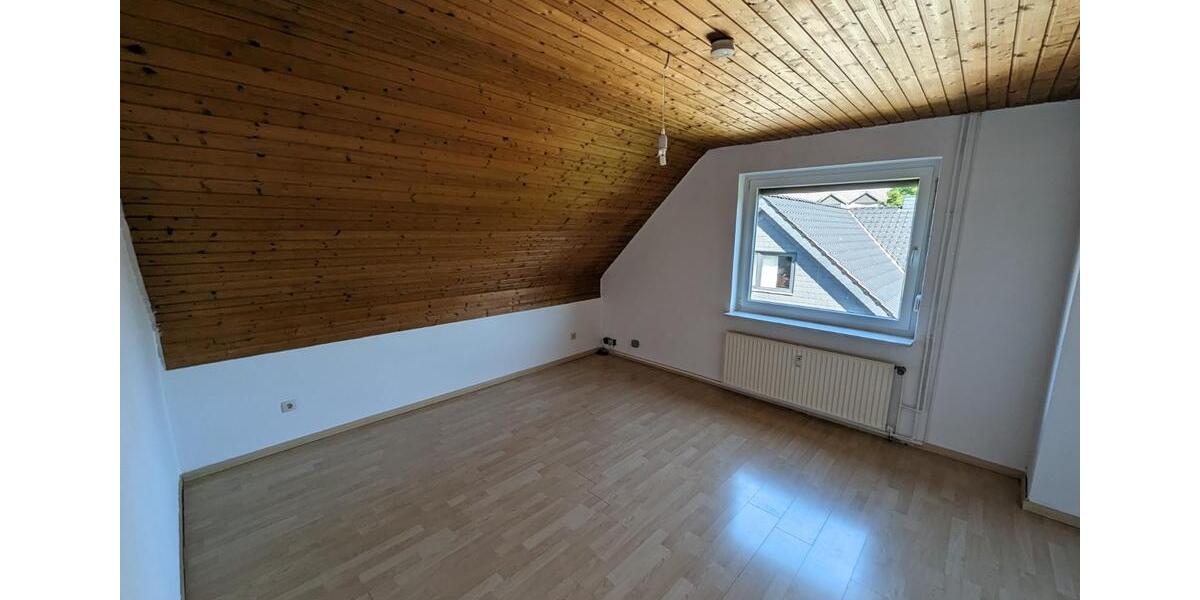 Dachgeschoßwohnung Gifhorn - 3 Zimmer, 95 m&sup2;, 750&euro; | Angebot:25151387