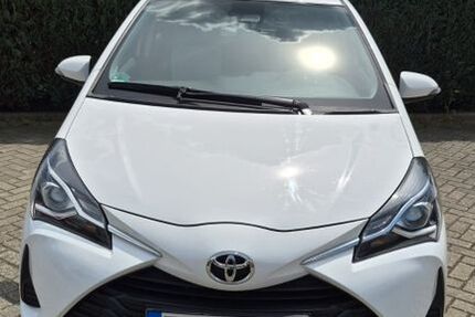 Toyota Yaris 45.100 km 10.900 &euro; Braunschweig 38126