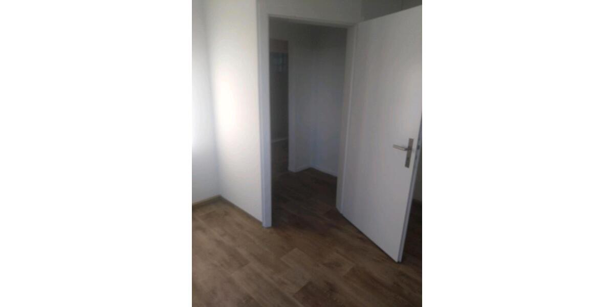 Etagenwohnung Vordorf - 4.5 Zimmer, 90 m&sup2;, 800&euro; | Angebot:26581878