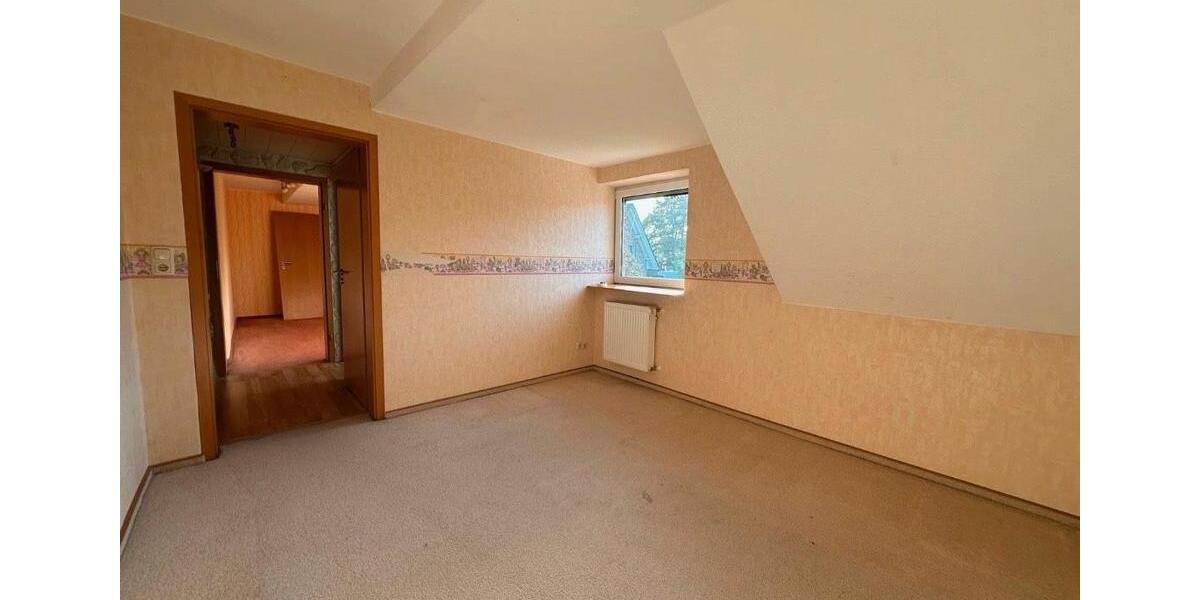 Einfamilienhaus Isenbüttel - 7 Zimmer, 195 m&sup2;, 350.000&euro; | Angebot:26038933
