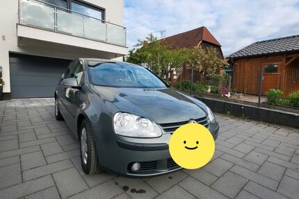 VW Golf 98.000 km 2.900 &euro; Wolfsburg 38442