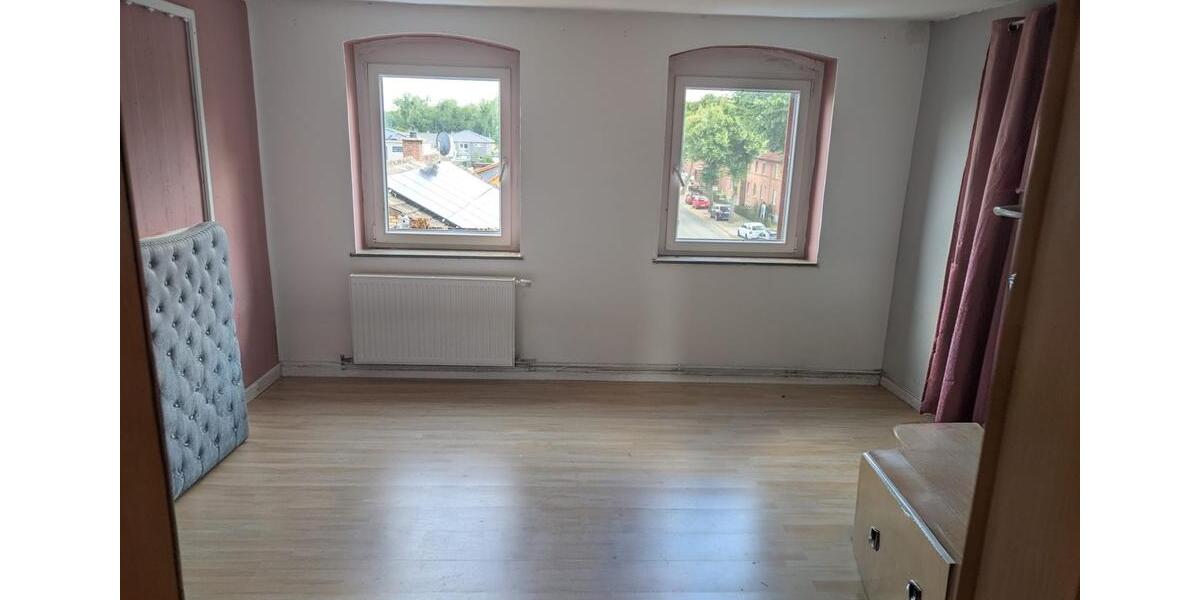 Dachgeschoßwohnung Grasleben - 5.5 Zimmer, 100 m&sup2;, 528&euro; | Angebot:27597050
