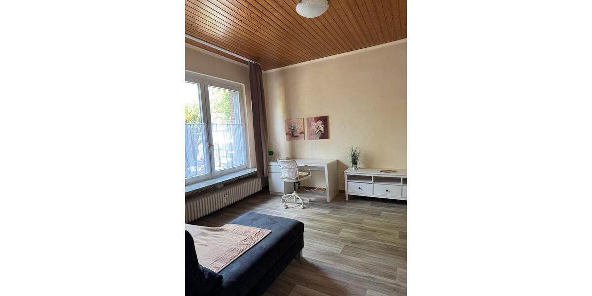Erdgeschoßwohnung Wolfsburg Alt-Wolfsburg - 1 Zimmer, 35 m&sup2;, 600&euro; | Angebot:26566017