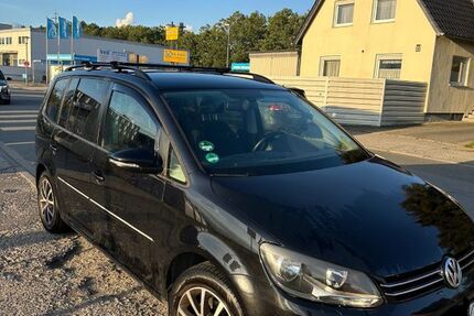 VW Touran 214.500 km 5.499 &euro; Wolfsburg 38440