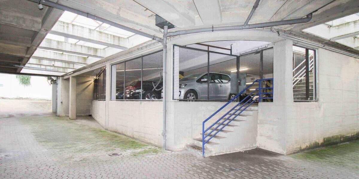 Vermietet 2 Zimmer Wohnung mit Balkon und Tiefgaragenstellplatz 2 zimmer