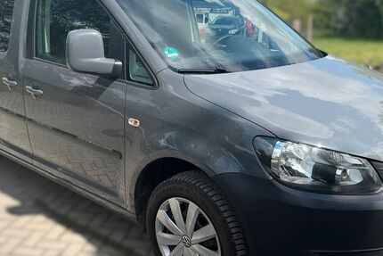 VW Caddy 205.590 km 6.490 &euro; Wolfsburg 38444