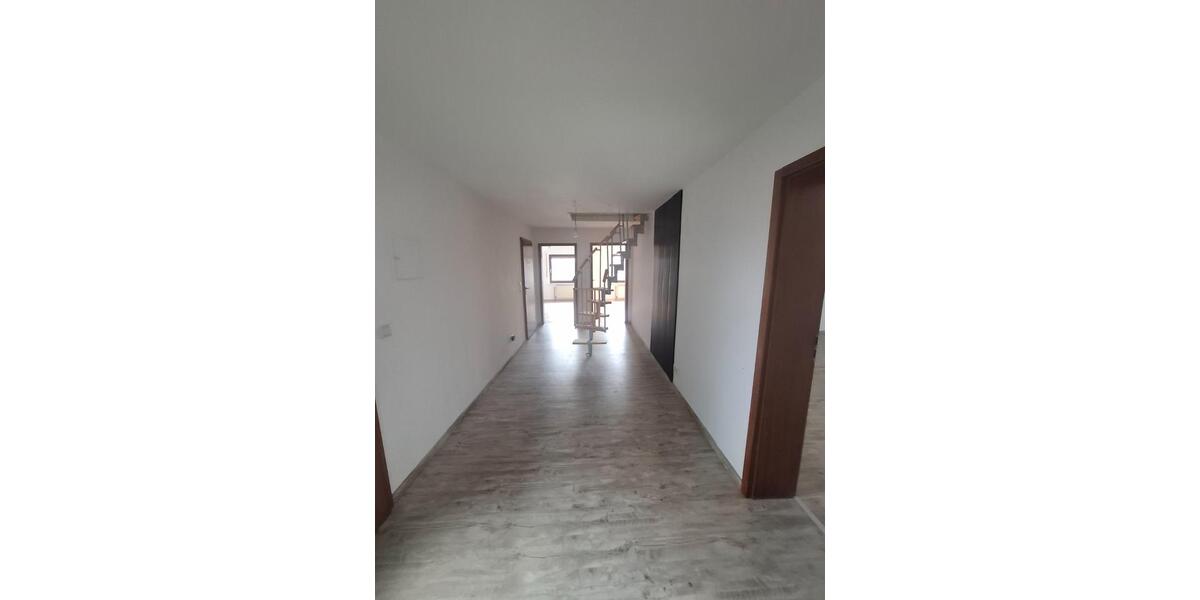 Dachgeschoßwohnung Barwedel - 3 Zimmer, 95 m&sup2;, 795&euro; | Angebot:26610278