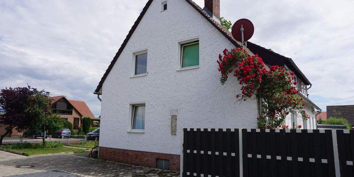 Doppelhaushälfte Wolfsburg Ehmen - 5 Zimmer, 124 m&sup2;, 270.000&euro; | Angebot:25779510