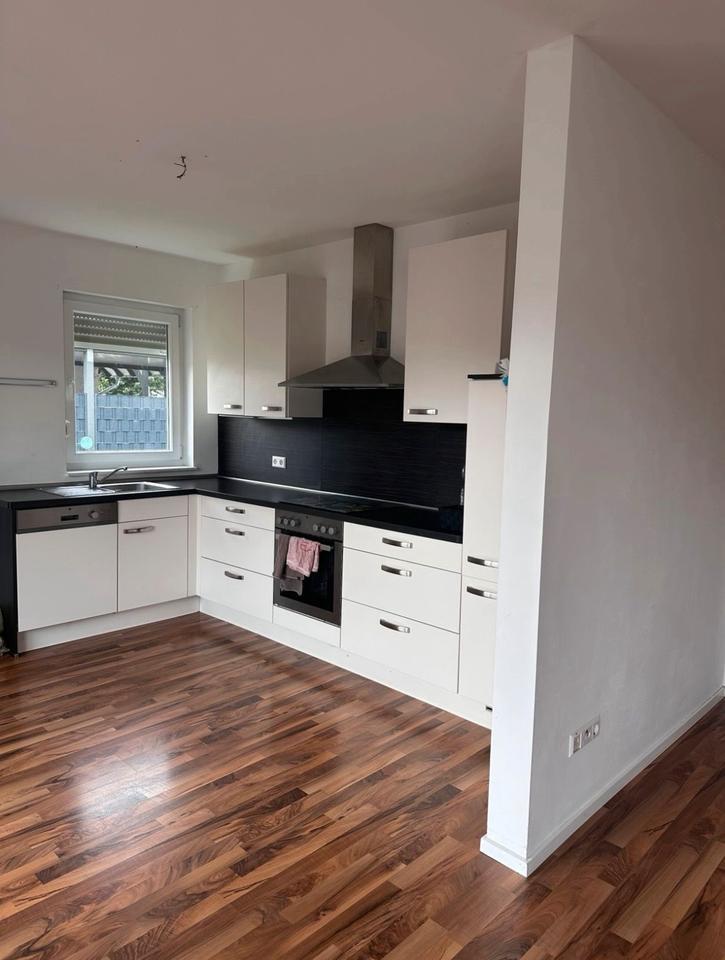 Schöne 2 - Zimmer Wohnung mit Terasse in Wolfsburg