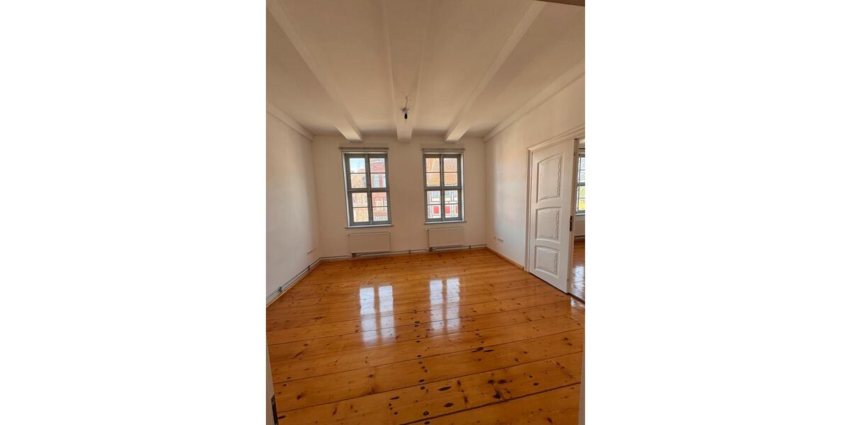 Etagenwohnung Helmstedt - 4 Zimmer, 121 m&sup2;, 950&euro; | Angebot:26662489