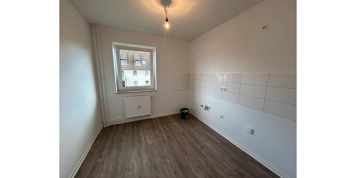 Mit Balkon genießen- wo die Blumen sprießen! 3 zimmer