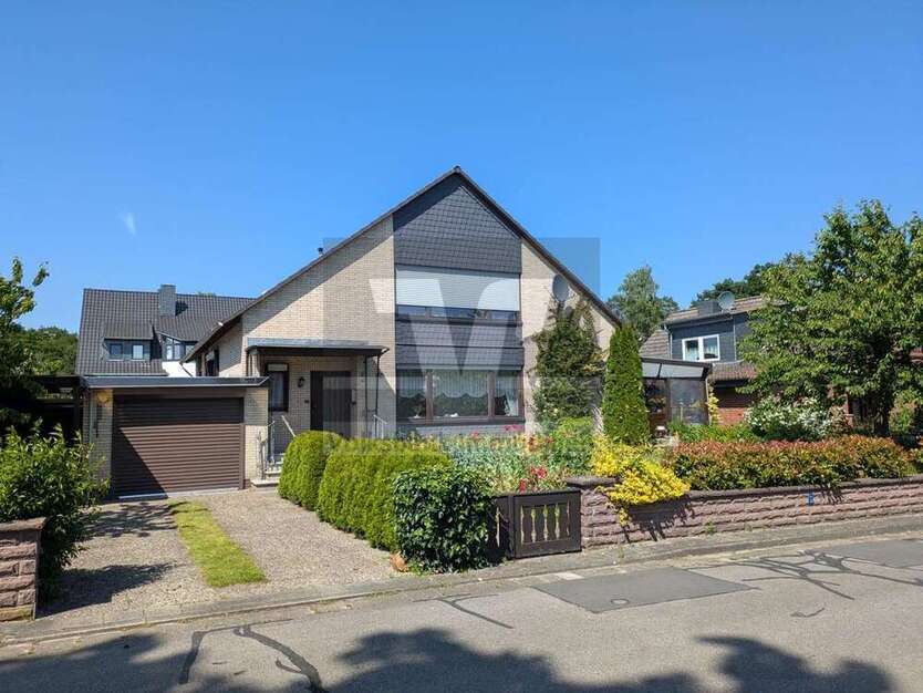 Haus zum Kaufen in Leiferde 250.000 € 186 m²