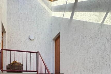 2 Zimmer Wohnung 60qm 2 OG komplett renoviert 2 zimmer