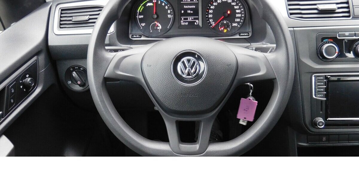 VW Caddy Maxi Abt-e Elektrik DSG 5 Sitze Navi 18.800 km 15.990 € Vordorf 38533