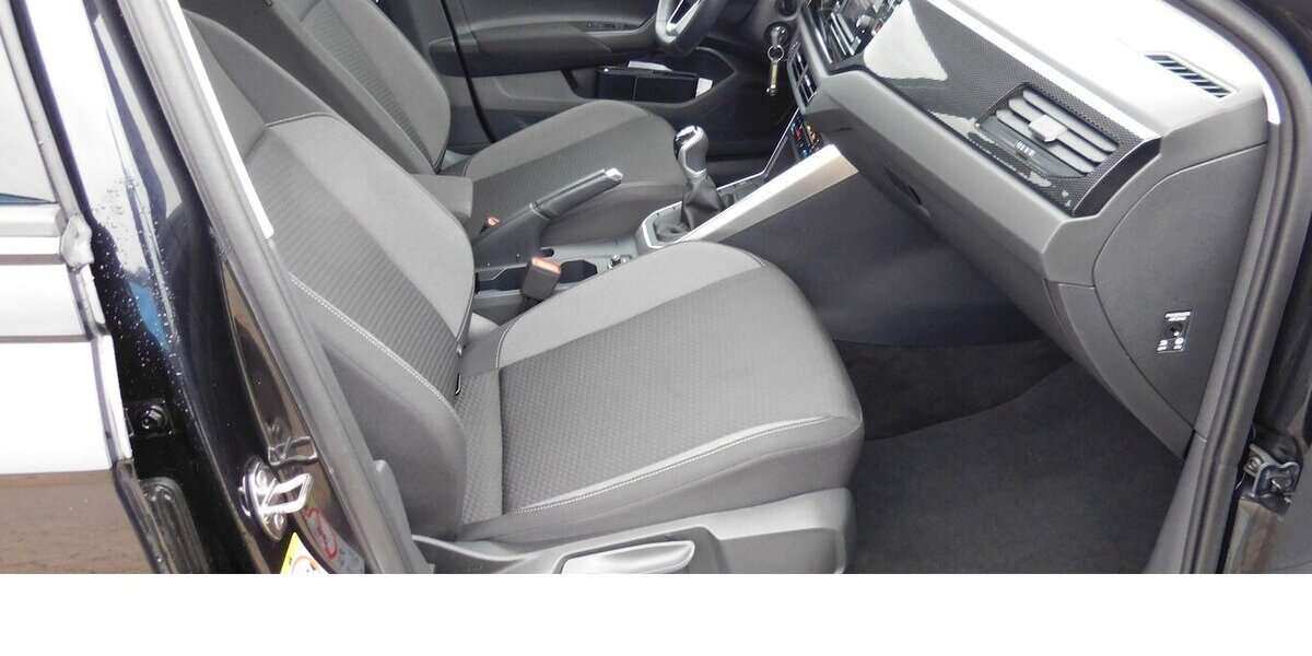 VW Taigo 1.0 TSI BMT Klima Navi LED 26.400 km 16.990 € Vordorf 38533