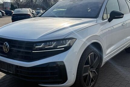 VW Touareg 122.595 km 51.990 &euro; Braunschweig 38122