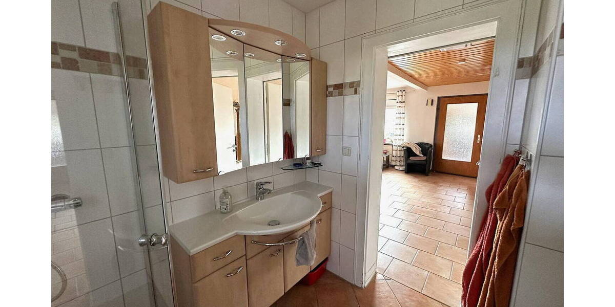 Einfamilienhaus Königslutter (Lauingen) Lauingen - 7 Zimmer, 201 m&sup2;, 250.000&euro; | Angebot:25957460
