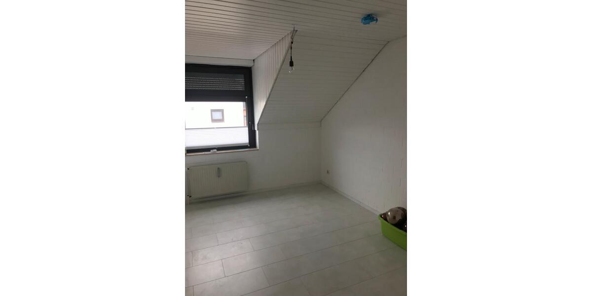 Maisonettenwohnung Wolfsburg - 4 Zimmer, 104 m&sup2;, 950&euro; | Angebot:26626038