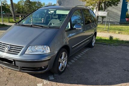 VW Sharan 250.000 km 4.700 &euro; Braunschweig 38120