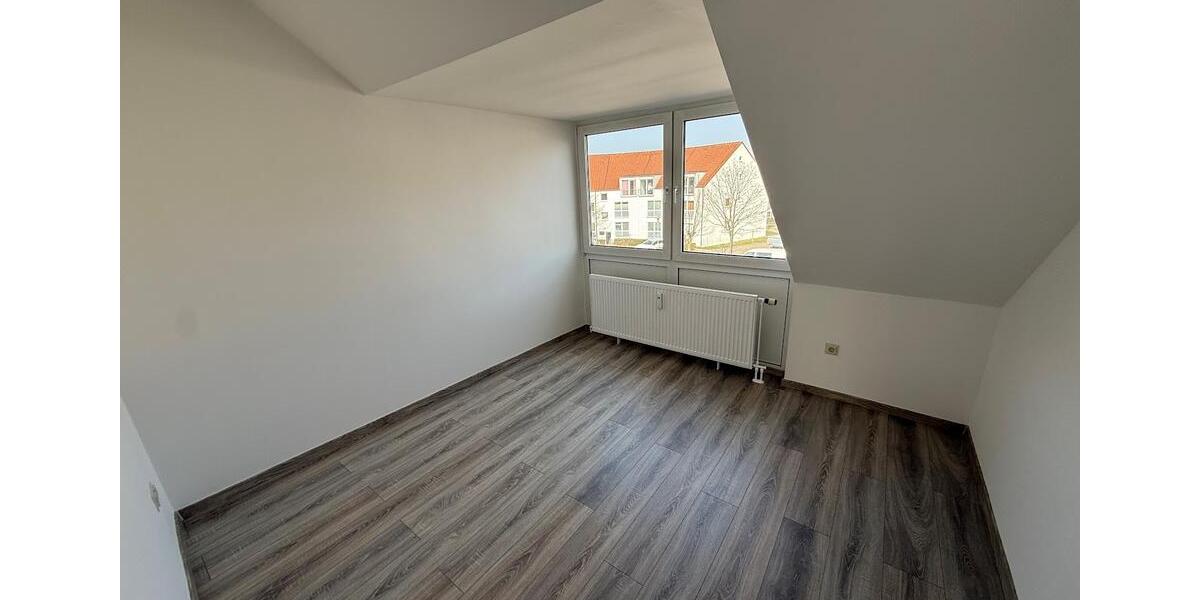 Dachgeschoßwohnung Wolfsburg - 3 Zimmer, 70 m&sup2;, 580&euro; | Angebot:25479539