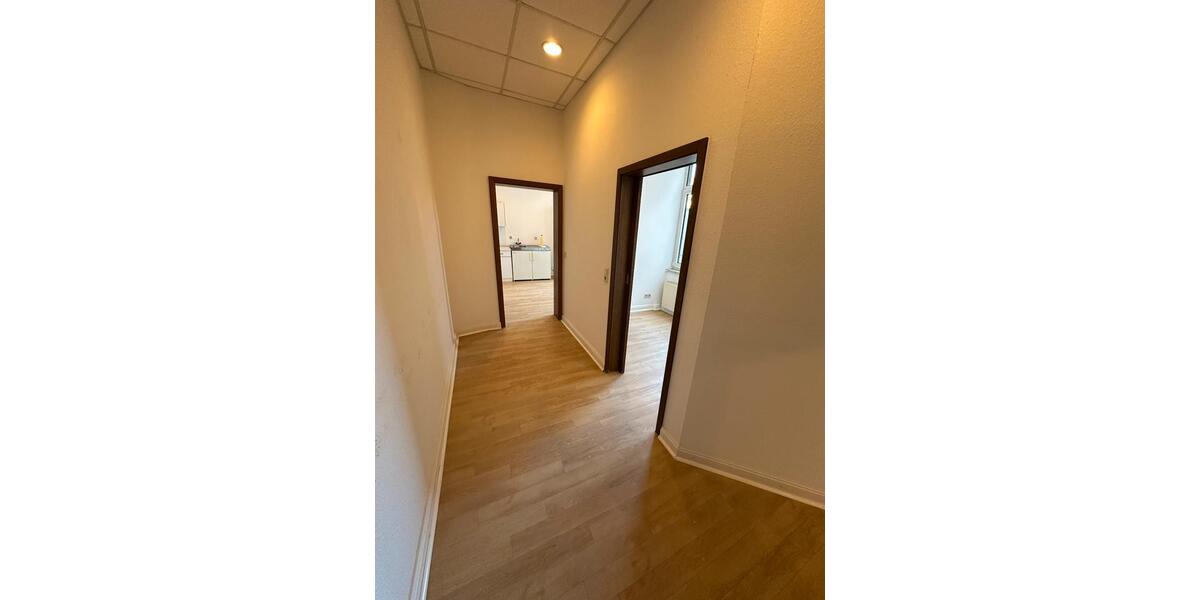 Etagenwohnung Braunschweig - 5 Zimmer, 129 m&sup2;, 1.250&euro; | Angebot:26321682