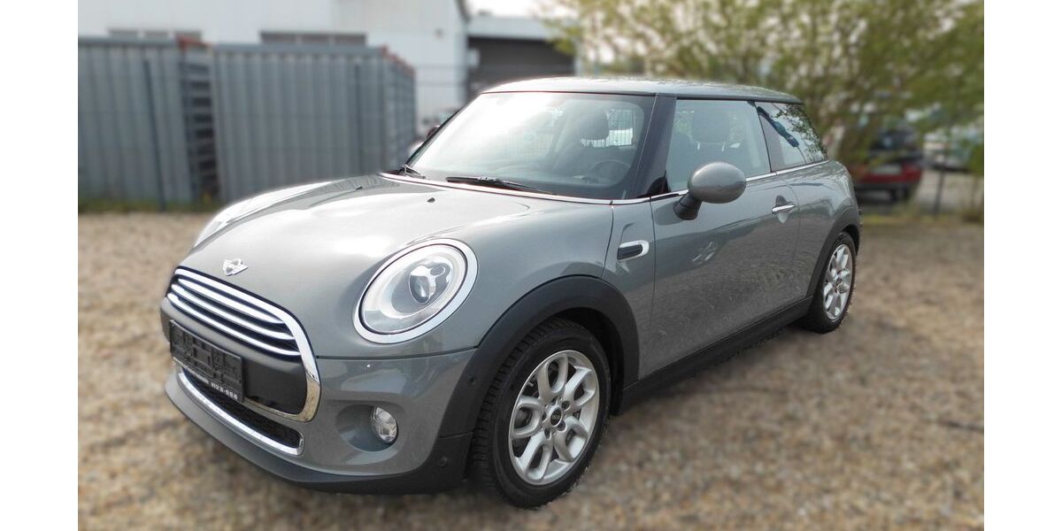 Mini ONE 68.904 km 9.990 &euro; Wolfsburg 38448