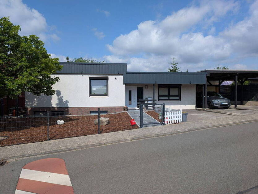 Flachdachbungalow | 4 Zimmer | Küche | Ready to live