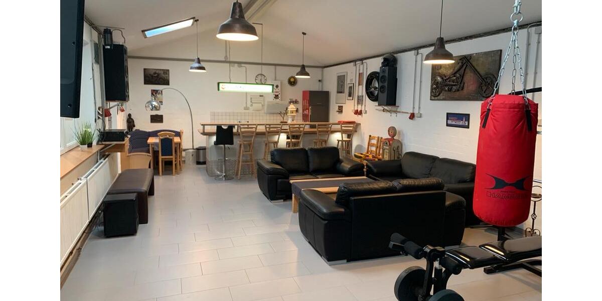 Möbliertes Loft 100 qm 2 zimmer