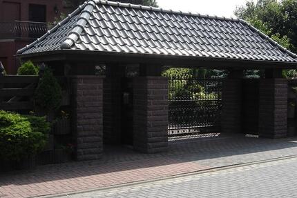 Zweifamilienhaus mit großem Grundstück, PV & Solar u. Insellösung 14 zimmer