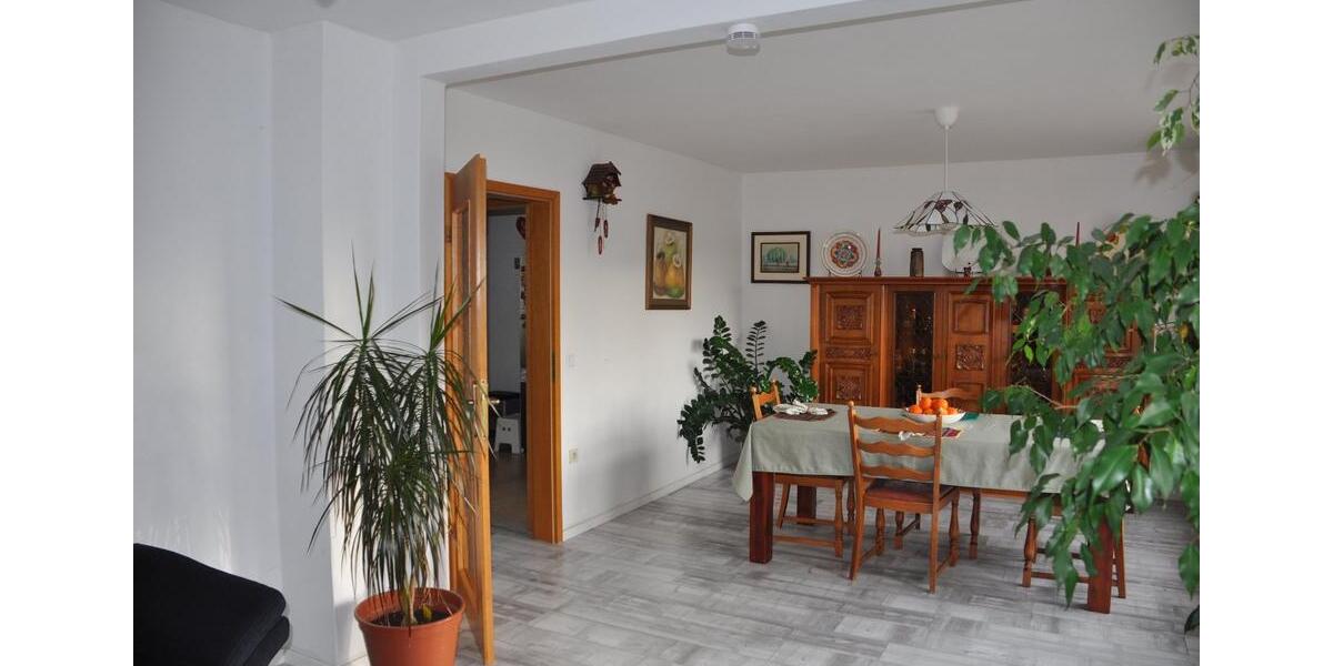 Doppelhaushälfte Braunschweig Wabe-Schunter-Beberbach - 7 Zimmer, 120 m&sup2;, 360.000&euro; | Angebot:25783016