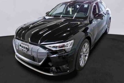 Audi e-tron 51.000 km 34.970 € Helmstedt 38350