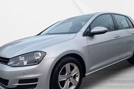 VW Golf 141.700 km 8.999 &euro; Braunschweig 38120