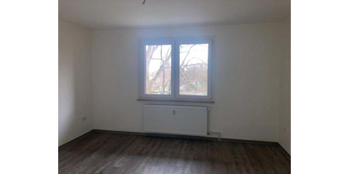 Etagenwohnung Braunschweig Broitzem - 3 Zimmer, 62 m&sup2;, 606&euro; | Angebot:26029988