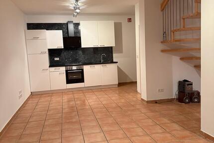 Selten: kl.Häuschen 2,5 Zimmer Wohnung*Küche*saniert*Terrasse 2.5 zimmer