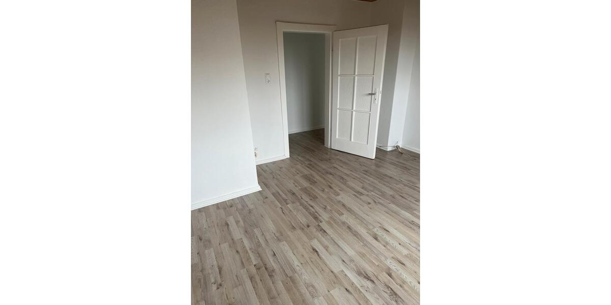 Dachgeschoßwohnung Helmstedt - 3 Zimmer, 60 m&sup2;, 650&euro; | Angebot:26249617