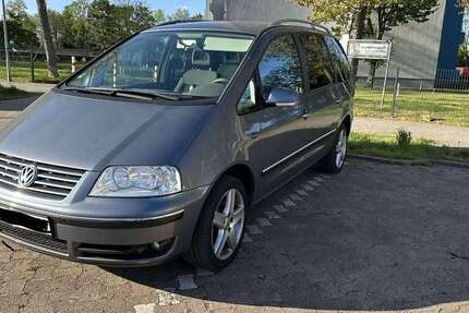 VW Sharan 252.000 km 4.700 &euro; Braunschweig 38120